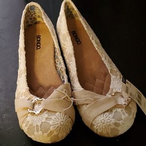 Bongo cream flats